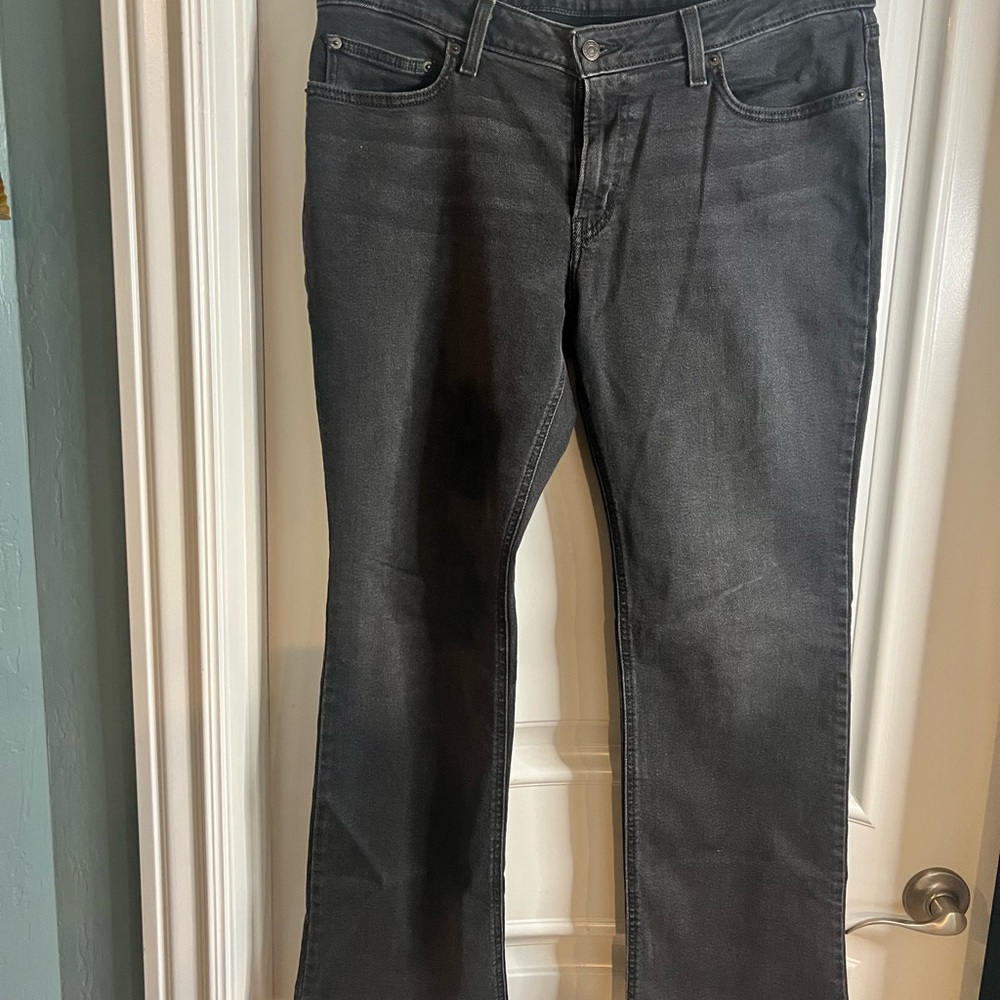 Women’s Superlow Bootcut Jeans in Washed Black